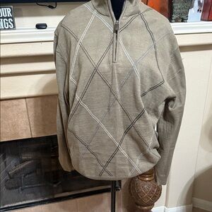 Men's Zip-Up Sweater in Tan with Diamond Pattern